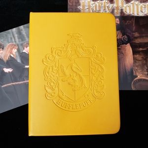 Universal Studios The Wizarding World Of Harry Potter Hufflepuff Notebook New